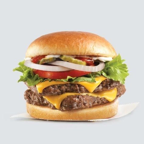 Wendy's Dave's Double Cheeseburger Nutrition Facts Steak N Shake, Chain Restaurants, Fast Food Breakfast, Spicy Chicken Sandwiches, Mc Donald's, Pizza Burger, Fast Food Places, Burger Menu, Double Cheeseburger