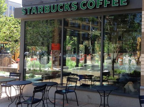 Starbucks Shop, Store Entrance, No Coffee, Coffee Starbucks, Shopping Advice, Matcha Tea, The Coffee, Outdoor Seating, The Outsiders