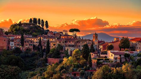 Pisa - Italien Italy Countryside Aesthetic, North Italy Aesthetic, Northern Italy Aesthetic, Summer In Italy Aesthetic, Italy Villages, Italy Countryside, Italian Wallpaper, 2k Wallpaper, Toscana Italia