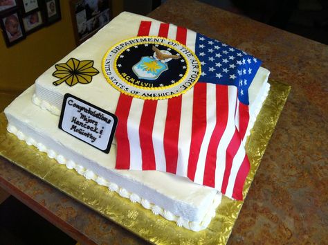 Pinterest Cakes, Officer Party, Usmc Retirement, Air Force Birthday, Navy Cakes, Navy Retirement, Military Retirement Parties, Retirement Ceremony, Army Cake