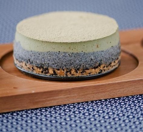 Matcha Recepten - Valley of Tea Matcha Cheesecake, Matcha Recipe, Black Sesame, Asian Desserts, Japanese Sweets, Tea Recipes, Let Them Eat Cake, Just Desserts, Eat Cake