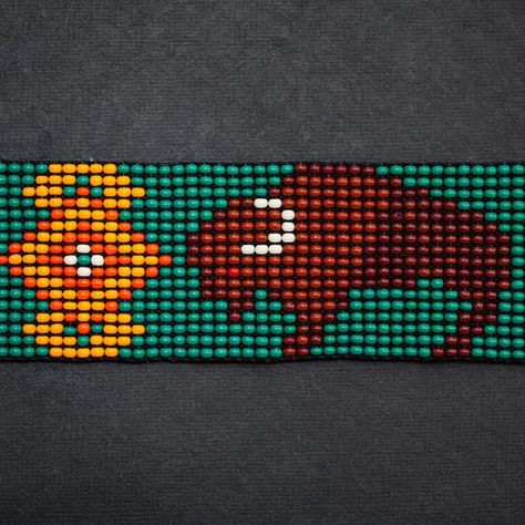 Loom Animals, Beadwork Ideas, Beaded Hat Bands, Native American Beadwork Patterns, Native Beading Patterns, Native Crafts, Seed Bead Crafts, Hat Bands, Bead Loom Pattern