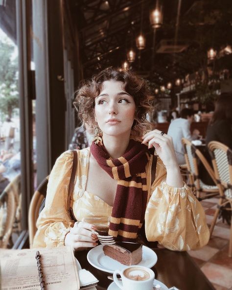 Mckenna Kaelin, Simply Kenna, Being Myself, Beauty Makeover, Female Character Inspiration, Dapper Day, Aesthetic People, Fluffy Hair, Autumn Aesthetic