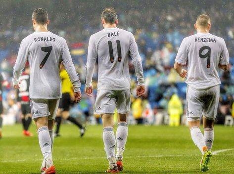 BBC Bale Benzema Cristiano, Ronaldo Bale, Real Madrid Pictures, Cristino Ronaldo, Bola Basket, Logo Game, Real Madrid Wallpapers, Real Madrid Football, Cristiano Ronaldo Wallpapers