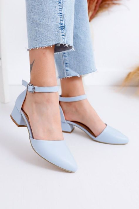 Blue Low Heels, Baby Blue Heels, Light Blue Heels, Black Heels Low, Shoes Outfit Fashion, Shoes Too Big, Bridal Heels, Chic Shoes, Girly Shoes