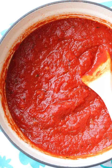 After today, you will never need to buy pizza sauce again. This Rich and Zesty Pizza Sauce is perfect for your homemade or store bought pizza dough, English muffins or French bread pizzas. It’s zesty and zingy and comes together in a few minutes and delivers that perfect consistency to compliment your pie. Freeze the remaining sauce in 1/2 cup portions to have handy. Easy as pizza pie. Zesty Pizza Sauce Recipe, French Bread Pizzas, Dutch Oven Pizza, Store Bought Pizza Dough, French Bread Pizza, Pizza Sauce Recipe, English Muffins, Pizza Pie, Easy Pizza