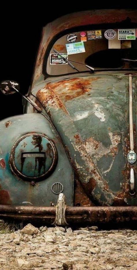 Volkswagen Vintage, Vintage Beetle, Kdf Wagen, Vintage Auto's, Bug Car, Vw Art, Vw Classic, Beetle Car, Rusty Cars