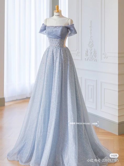 Ethereal Prom Dress Elegant, Blue Filipiniana Gown, Cute Dresses With Sleeves, Prom Dress Inspiration Blue, Blue Ball Gown Fairytale, Iconic Prom Dresses, Bridgerton Dresses Inspired, Fancy Blue Dress, Blue Gowns