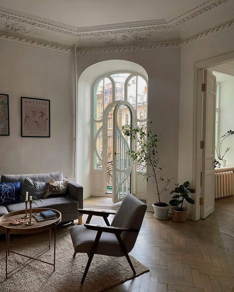 Excuse My French, Twitter Aesthetic, Berlin Apartment, House Aesthetic, Dream Place, London House, Future Apartment, Dream Apartment, Dream House Interior