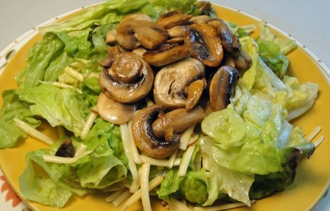 This is so yummy - I have also subbed in gouda, emmental, edam, and monterey jack cheeses for the swiss.  From Breasts of Friends cookbook! Mushroom Salad Recipe, Veggie Meal Ideas, Veggie Meal, British Cooking, Affordable Recipes, Mushroom Salad, Monterey Jack, Sauteed Mushrooms, Chopped Salad