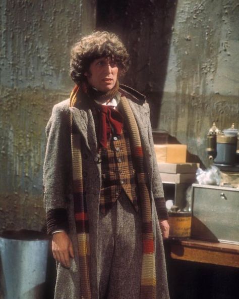 Doctor Who Tom Baker, Tom Baker Doctor Who, Dr Who Tom Baker, Weird Lighting, Tardis Art, Fourth Doctor, Tom Baker, 4th Doctor, Classic Doctor Who