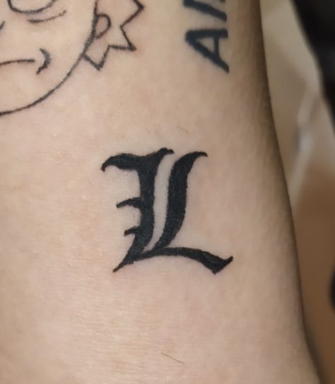 Anime Inspo Tattoo, Anime Inspired Tattoos Small, Japanese Anime Tattoo Design, Anime Related Tattoos, L Lawliet Tattoo, Deathnote Tattoo Ideas, Anime Finger Tattoos, 7ds Tattoo, Anime Simple Tattoo