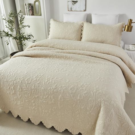 PRICES MAY VARY. Queen size quilt set(3pc),1 quilt/coverlet 96*90 inch,2 standard size quilted pillow shams.(P.S. This is a quilt/coverlet set for a Queen size bed, the effect on your Queen size bed will depends on the height of mattress.) Material: comforter: 100% Cotton fabric, lightweight, breathable and soft. Lightweight and soft yet not short of warmth. You get what you paid for! Cozy cotton material and delicate stitching, exquisite scalloped edges, perfect weight and generous size! Luxuri Scalloped Quilt, Luxury Farmhouse, Quilted Comforter, Farmhouse Bedding, Queen Size Quilt, Quilt Set, Quilt Bedding, Queen Size, Bedding Set