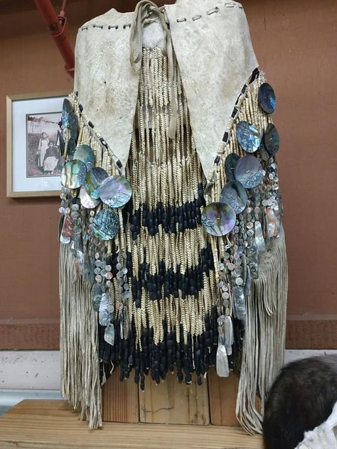 Native American Fashion Traditional, Native Oc, Native American Outfits, Native American Clothes, Native Clothes, Native Outfits, Native Fashion, Native American Wedding, Flax Weaving