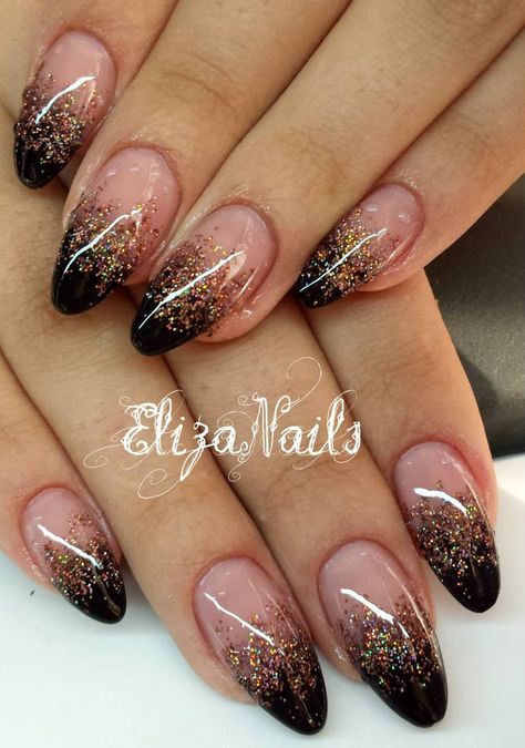 Brown Black Gold Nails, Black To Gold Ombre Nails, Black Tip Glitter Nails, Nail Art Design Black And Gold, Black And Gold Nails For Wedding, Gold Nails Black Tips, Black And Gold Nail Designs Glitter, Red Gold Ombre Nails Glitter, Black Nails With Gold Glitter Ombre