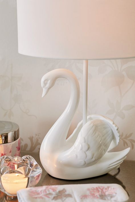 Swan Theme Bedroom, Pink Swan Nursery, Swan Lake Bedroom, Swan Home Decor, Swan Lake Nursery Theme, Swan Themed Nursery, Swan Theme Nursery, Swan Baby Room, Swan Room Decor