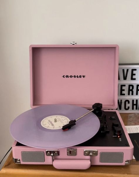 Music Nerd, Fairy Aesthetic, Danish Pastel, Vinyl Cd, Record Players, Dream Room Inspiration, Cute Home Decor, Music Aesthetic, Cool Gadgets To Buy