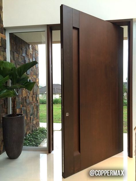 40 Creative Ideas That Will Help You To Choose The Right Wooden Front Door Modern Entrance Door, Modern Front Door, Modern Entrance, Wooden Front Doors, Entrance Door Design, Door Design Modern, Main Door Design, House Doors, Open Door