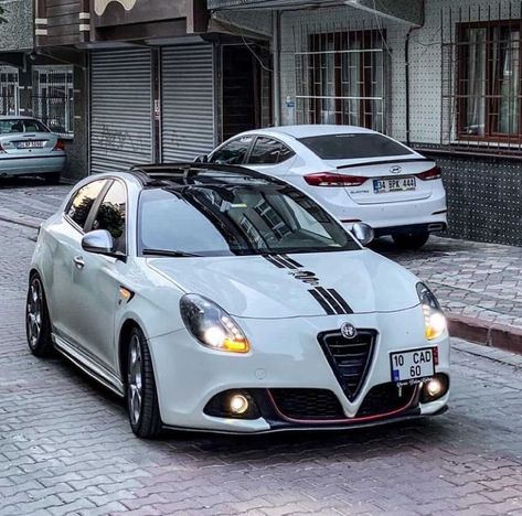 Alfa Romeo Tuning, Biker Aesthetic, Alfa Romeo Giulietta, Alfa Romeo, Bmw Car, Bmw, Cars, Vehicles, Anime