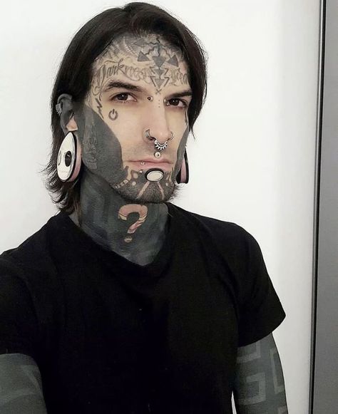 Full Face Tattoo Men, Full Face Tattoo, Face Tattoo Men, Septum Piercing Men, Piercing Men, Guys Ear Piercings, Tattooed Men, Tattoos Men, Facial Tattoos