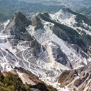 Marble Quarry, Cave Tours, What To Do Today, La Spezia, South Lake Tahoe, Medieval Town, Tuscany Italy, Local Guide, Ancient Rome