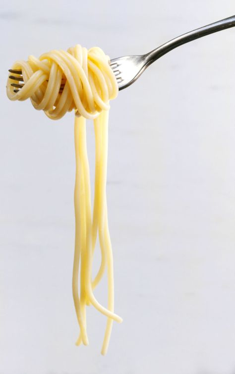 8 things to NEVER put through the garbage disposal Reheat Pasta, Spaghetti Fork, Pasta Fork, Pasta Art, 귀여운 음식 그림, Cold Pasta, Healthy Carbs, Italian Kitchen, Garbage Disposal