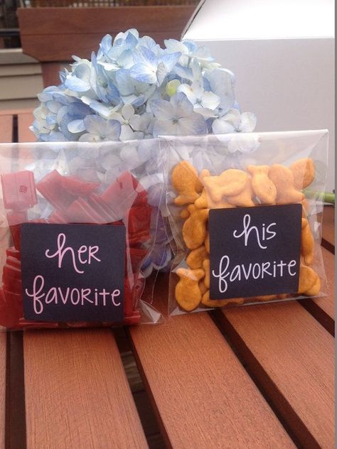 Wedding Souvenirs For Guests, Creative Wedding Favors, Inexpensive Wedding Favors, Bella Collina, Wedding Treats, Inexpensive Wedding, Wedding Welcome Bags, Wedding Gifts For Guests, Diy Wedding Favors