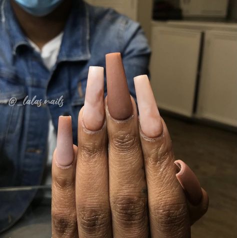 Matte Brown Acrylic Nails, Brown Nude Nails Design, Matte Marble Nails, Calm Nails, Matte Brown Nails, Nude Marble Nails, Fall Marble Nails, Acrylic Nails Brown, Nude Matte Nails