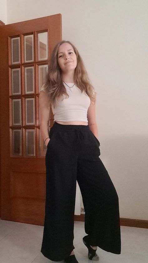 Short from zara, pants from bershka, socks (and the shoes I wore) from vans Interview Outfit Business Casual, Job Interview Outfit, Interview Outfit, Job Interview, Outfits Summer, Business Casual, Interview, Summer Outfits