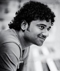 Download  Devi Sri Prasad  latest mobile wallpaper Devi Sri Prasad, Gabbar Singh, Love Background Images, Latest Mobile, Music Composers, Actor Photo, Cute Couple Songs, Image Hd, Hd Images