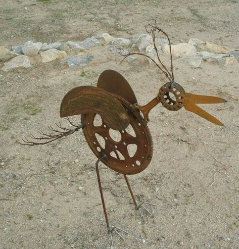 Garden Shears, Garden Junk, Welding Art Projects, Metal Tree Wall Art, Metal Yard Art, Metal Welding, Metal Garden Art, Metal Works, Rear Differential