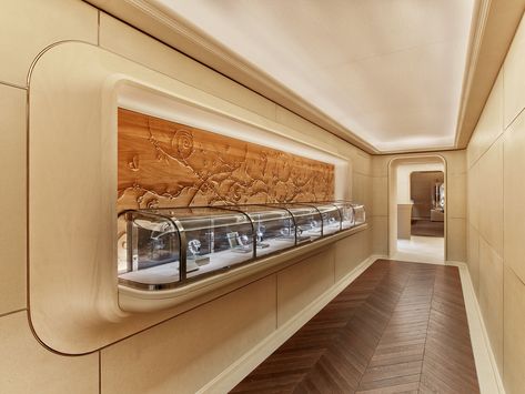 Maison Van Cleef & Arpels - Picture gallery 11 Boutique Vans, Bakery Concept, Jouin Manku, Jewelry Store Interior, Jewelry Store Design, Jewellery Shop Design, Jewellery Showroom, Van Cleef And Arpels, Display Cases