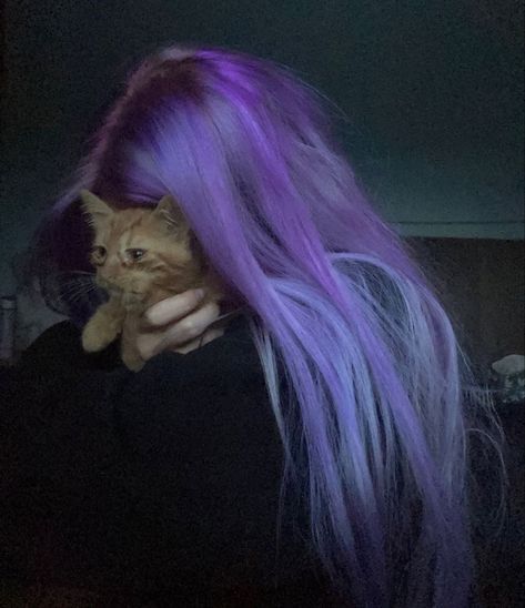 Long Purple Hair, Girl With Purple Hair, Temporary Hair Dye, Violet Hair, Dyed Hair Inspiration, Pretty Hair Color, Pastel Hair, Dye My Hair, Hair Dye Colors