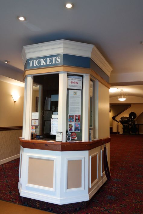 Bloxburg Ticket Booth, Bloxburg Theatre, Theatre Ticket Booth, Theatre Ideas, Cinema Design, Ticket Booth, Cinema Ticket, Theater Tickets, Movie Theaters