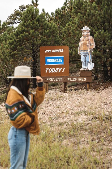 Western Mountain Cowgirl Outfits, Mountain Cowgirl, Granola Cowgirl Aesthetic, Crunchy Cowgirl Aesthetic, Outdoorsy Granola Aesthetic, Granola Western, Granola Mountain Aesthetic, Mountain Hippie Aesthetic, Summer Gronala Girl Outfit