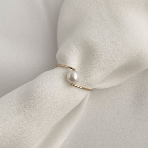 14k Gold Filled Minimal Pearl Ring Dainty Stacking Ring for - Etsy Gold Ring With Pearl, Pearl Ring Simple, Natural Pearl Ring, 3rd Wedding Anniversary, Minimal Jewellery, Pearl Rings, Gold Pearl Ring, Minimal Ring, Freshwater Pearl Jewelry