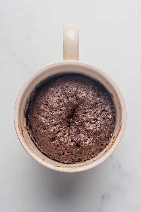 Mug Cakes Using Box Mixes, Mug Cake With Cake Mix Boxes, Mug Cake Cake Mix, Cake Mix Mug Cake, Microwave Cake Mix, Easy Microwave Mug Cake, Low Calorie Mug Cake, Chocolate Lovers Cake, Microwave Mug Cake