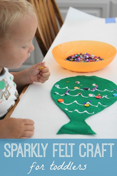 Sparkly Felt Fish Craft for Toddlers - Toddler Approved Felt Activities, Boredom Busters For Kids, Fish Craft, Pet Theme, Craft Cupboard, Felt Fish, Playful Learning, Fish Crafts, Pet Fish