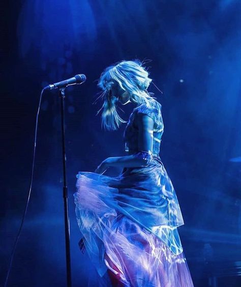 This tour has been so magical. Thank you so much to every soul who has participated in this tour. Every soul who danced with me, Opened up… Aurora Singer Aesthetic, Aurora Singer, Ethereal Goddess, Peacock Colours, Grace Vanderwaal, Blue Aurora, Aurora Aksnes, Mic Stand, Into The Unknown