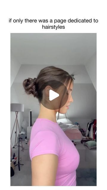 Hairz Diy’s 😍✨💗 on Instagram: "Highly requested… Messy bun tutorial💅🏼

#messybun #buntutorial #perfectmessybun #hairreels #trendingreels #hairtutorials #explorepage #zara #girlycontent" Perfect Messy Bun, Messy Bun Tutorial, Hair Upstyles, Bun Tutorial, Messy Bun, Hair Tutorial, Zara, Hair, On Instagram