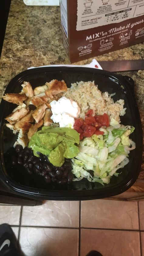 [homemade] Burrito bowl Burrito Bowl Aesthetic, Homemade Burrito Bowl, Bowl Aesthetic, Bowl Food, Burrito Bowl, Food Images, Bowls Recipe, The Hub, Burritos