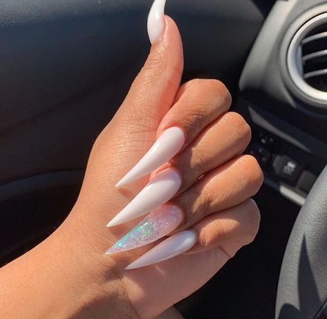 𝒑𝒊𝒏𝒕𝒆𝒓𝒆𝒔𝒕: @mixedjawnnn✨ White Stiletto Nails, Acrylic Nails Stiletto, Pink Ombre Nails, Drip Nails, White Acrylic Nails, Stiletto Nails Designs, Long Acrylic Nails Coffin, Glam Nails, Coffin Nails Designs