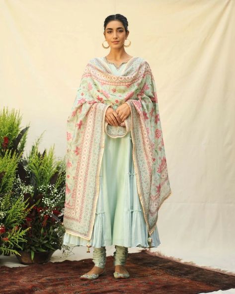 Pastel Green Anarkali, Green Anarkali, Chanderi Dupatta, Casual Indian Fashion, Desi Fashion Casual, Designer Anarkali, Elegant Dresses Classy, Kurti Designs Party Wear, Kurta Designs Women