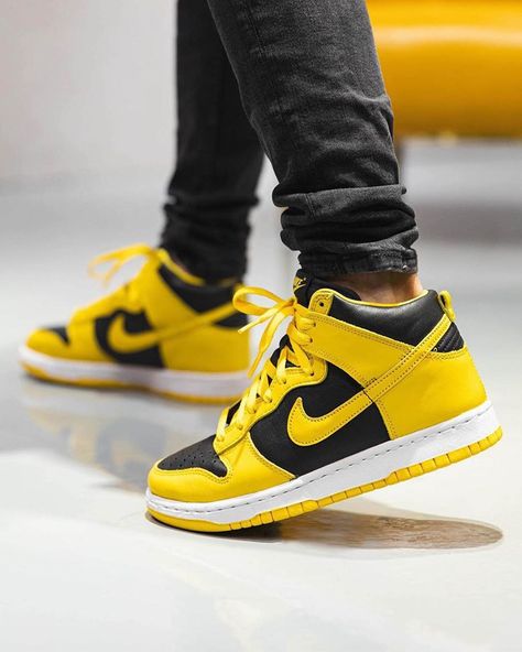 HYPEBEAST on Instagram: “@hypebeastkicks: The @nike Dunk High "Varsity Maize" is returning this holiday season. Bearing many similarities to both 1985’s “Iowa” Dunk…” Nike Dunk High, Dunk High, Maize, Nike Cortez Sneaker, Nike Dunk, Nike Dunks, Nike Air Force Sneaker, Iowa, Holiday Season