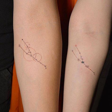 Matching Taurus constellation couple tattoo. Star Constellation Tattoo, Floral Zodiac, Taurus Constellation Tattoo, Taurus Tattoo, Horoscope Tattoos, Taurus Constellation, Tattoo Minimalist, Bull Tattoos, Taurus Tattoos