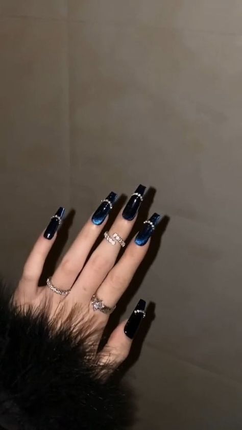 Dark Acrylic Nails, Scary Nails, Nail Art Designs For Beginners, Nail 2023, Easy Nail Art Designs, Asian Nails, Blue Acrylic Nails, Pretty Gel Nails, Cat Eye Nails