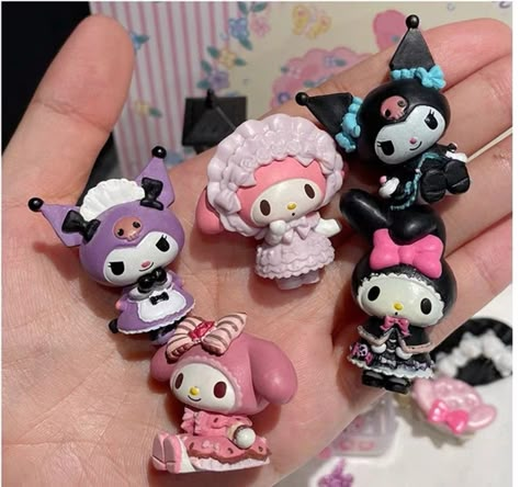 Maid lolita gashapon kuromi and my melody Kuromi Polymer Clay, Clay Kuromi, My Melody Clay, Kuromi Clay, Sanrio Gashapon, Kuromi Toy, Kuromi And My Melody, Mini Doll House, Polymer Clay Figures