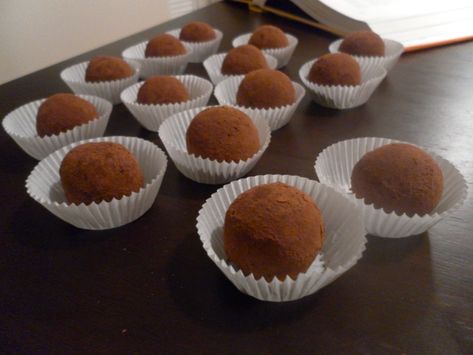 Masala Chai Truffles Chai Truffles, Chai Chocolate, Tea Masala, Healthier Desserts, Truffle Recipe, Masala Chai, Craft Day, Chai Tea, Candy Making