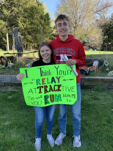 Track Sadies Proposal, Track Hoco Posters, Spotify Promposal Poster, Track And Field Hoco Proposal, Promposal Ideas Track And Field, Track And Field Promposal, Running Homecoming Proposal, Track Poster Ideas For Friends, Hoco Proposals Ideas Track