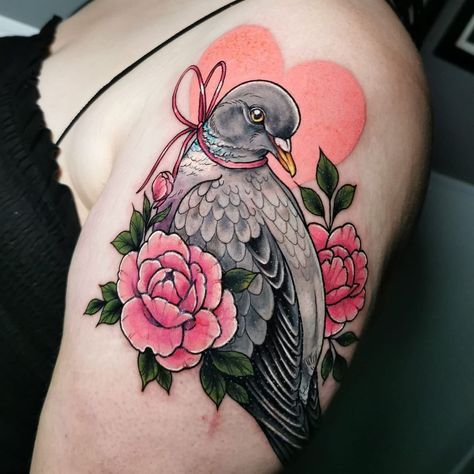 Wood Pigeon Tattoo, Pigeon Tattoo, Leg Tats, Neotraditional Tattoo, Wood Pigeon, Bird Tattoos, Tattoo Reference, Magic Tattoo, Incredible Tattoos